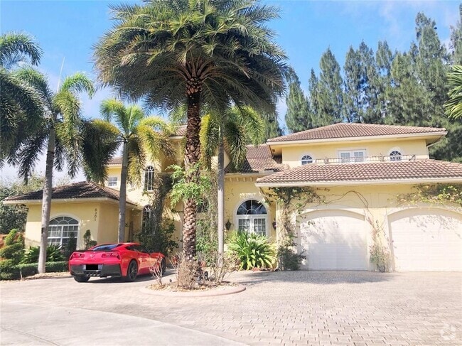 Building Photo - 6301 SW 58th Ct Rental