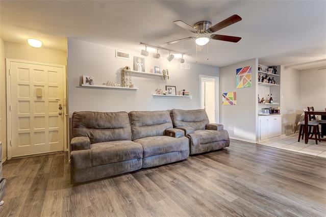 Photo - 5150 Amesbury Dr