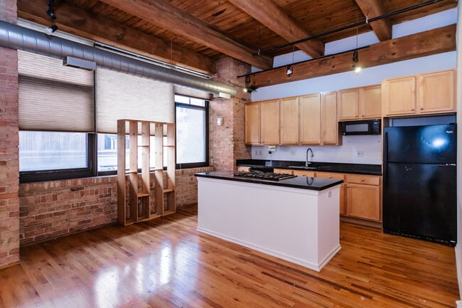 Photo - 625 W Jackson Blvd