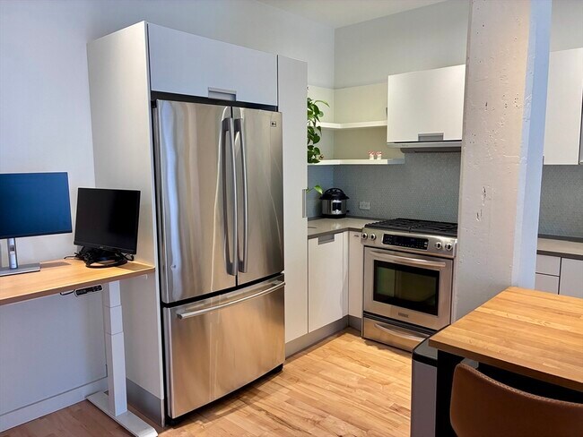 Photo - 346-354-354 Congress St Unit 311
