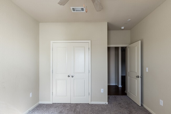 Photo - Villas at Colt Run Apartments