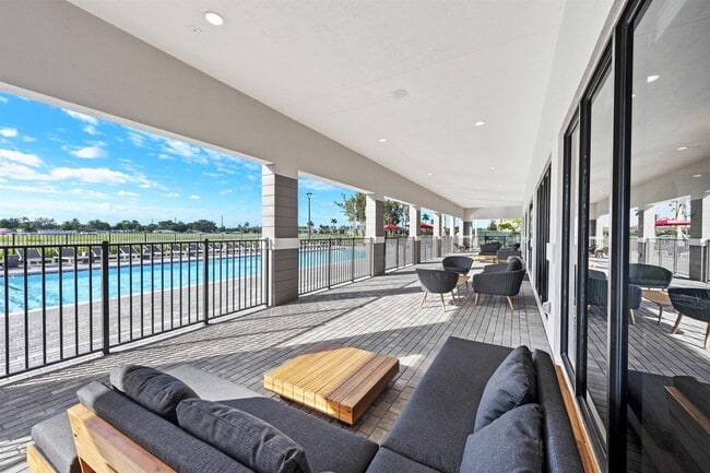 Vista Lago Apartments