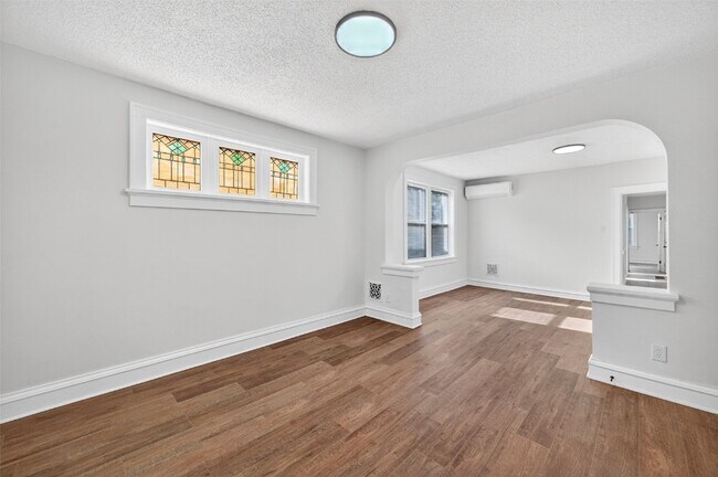 Photo - 5803 S Kings Highway Blvd Unit 2S