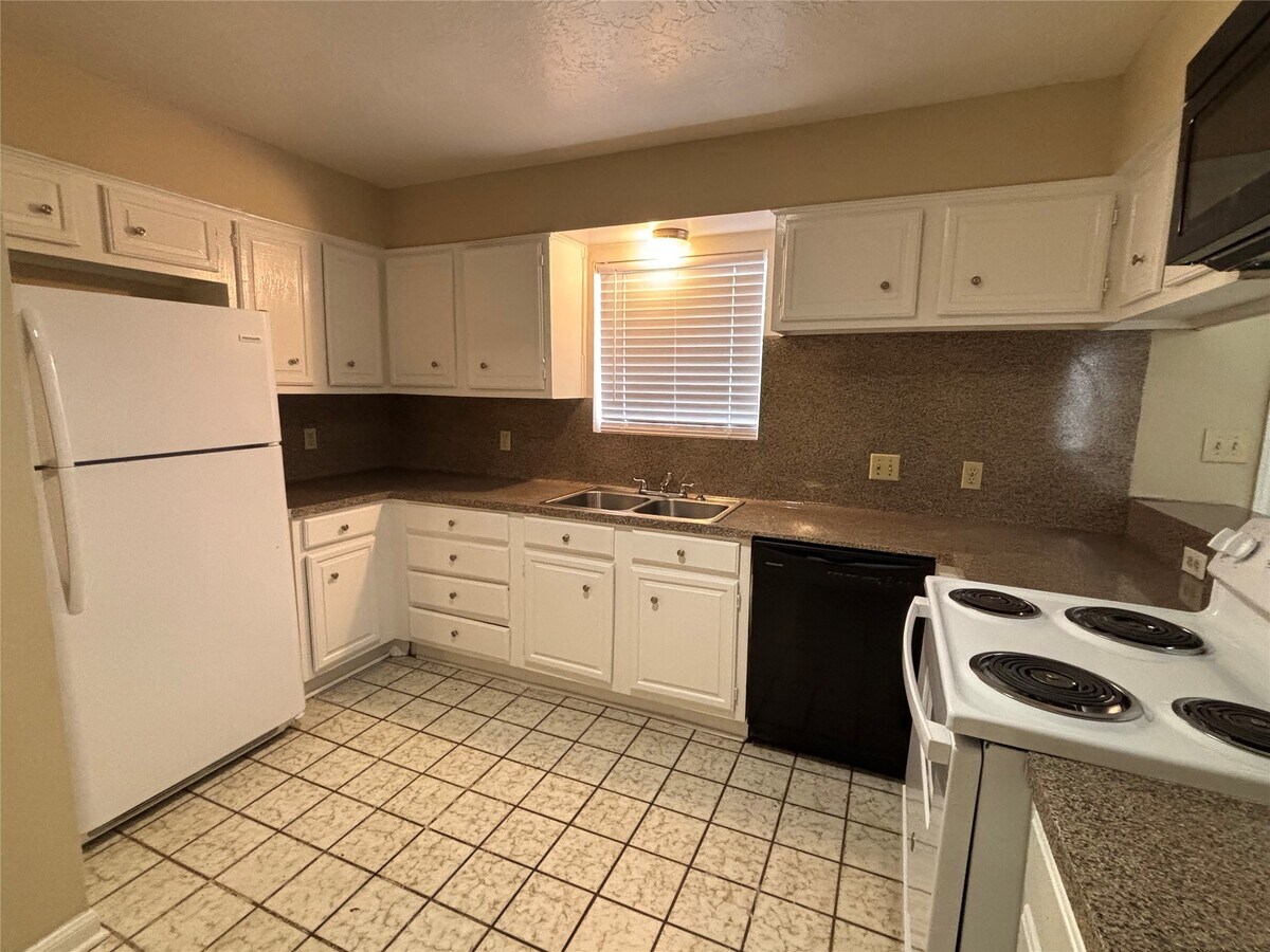 Photo - 3416 Avenue P