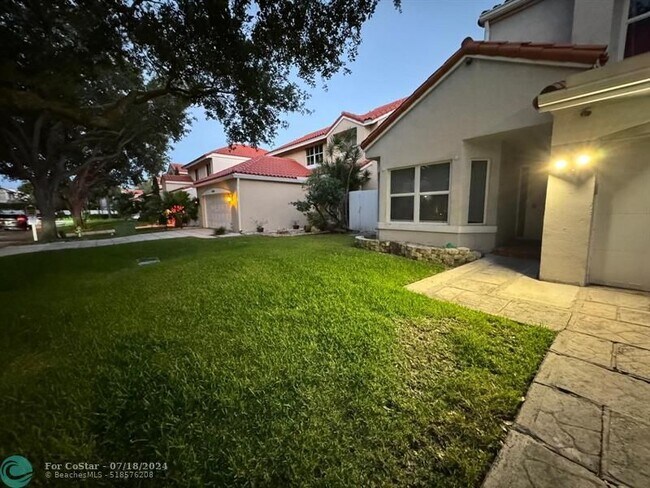 Photo - 3870 Amalfi Dr House