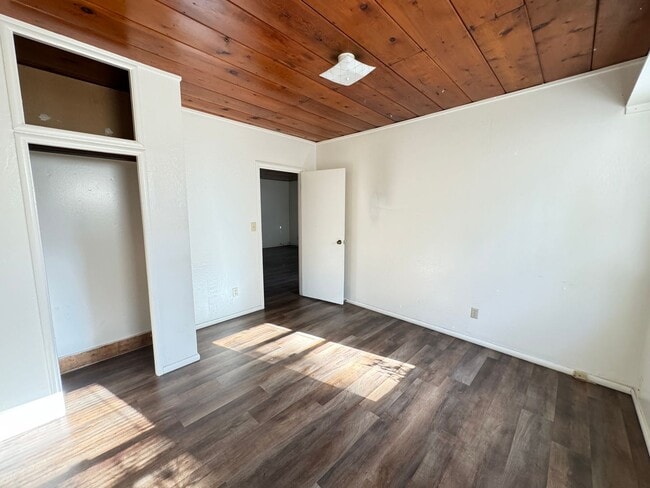 Photo - 3 bed /1 ba apt (tri-plex)- S.Yuba City