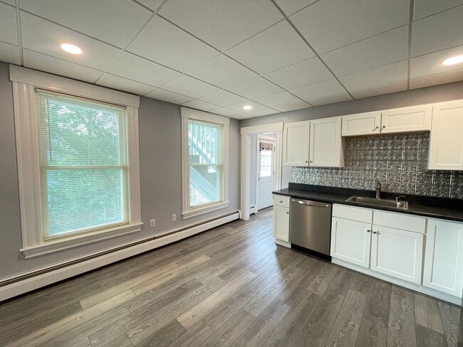 37 Salmon St Unit 2