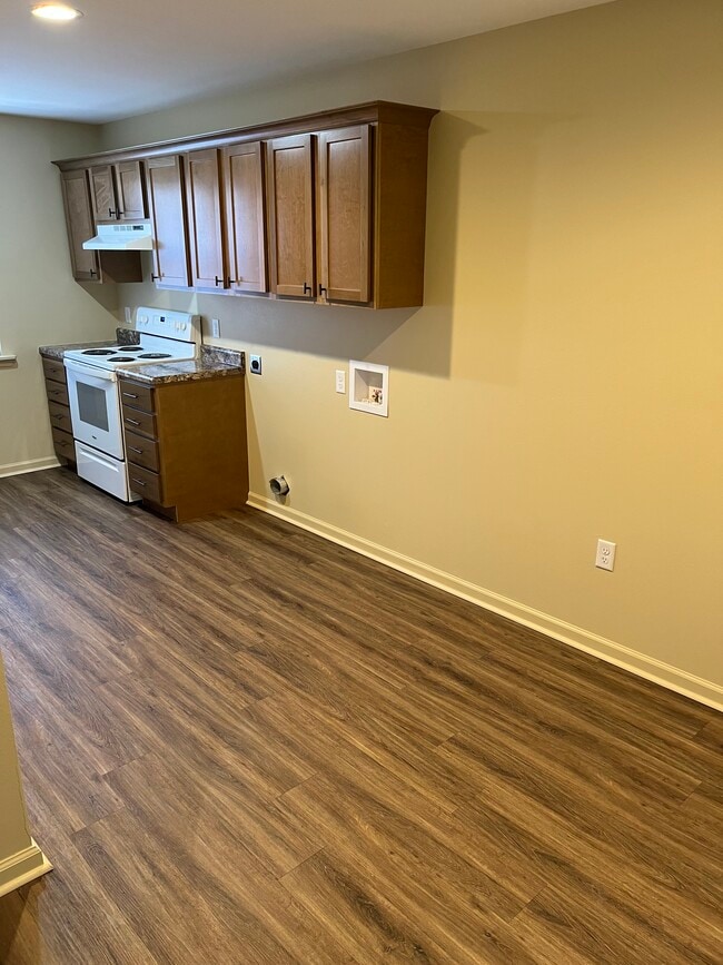 Oak Creek Apartment