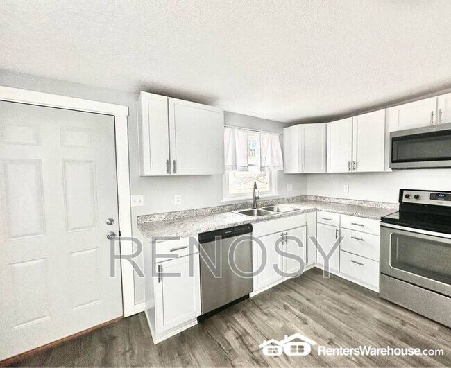 Photo - 105 E 3rd Ave