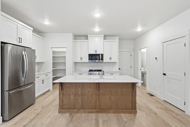 Photo - 2152 E Deep Purple Ln