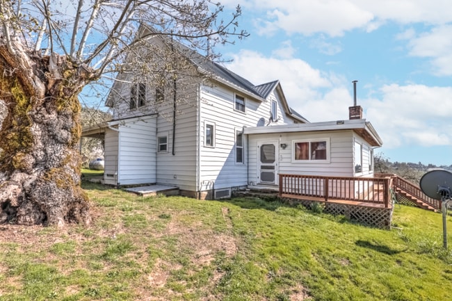 Photo - 47400 NW David Hill Rd