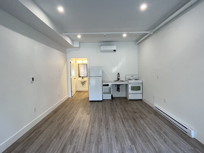 Photo - 57 Canterbury St Unité 204 (CMHC)