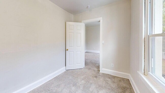 3186 W 52nd St Unit 4