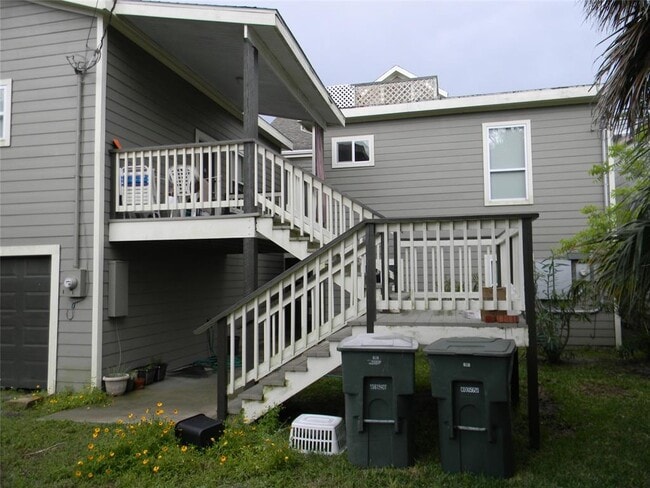 Photo - 1510 Avenue K Apartment Unit Rear