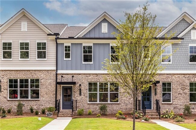 Photo - 1296 Ainsworth Alley