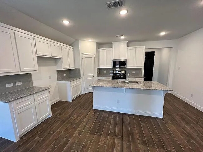 1408 Rendyn St