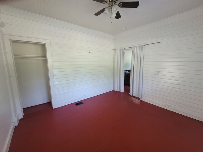 Photo - Old Shandon - SHORT TERM SUMMER RENTAL AVA...