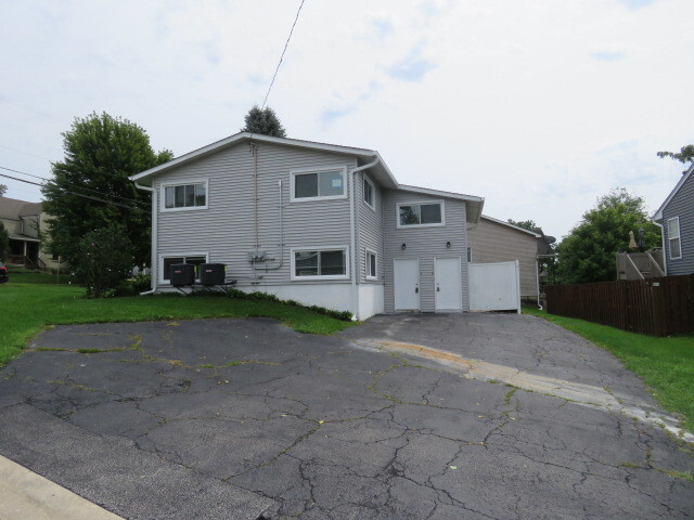 Photo - 551 N Washington Ave