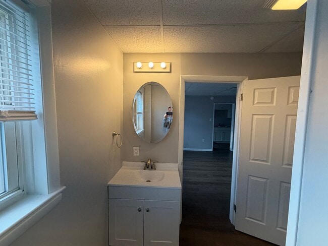 Photo - 300-306 W Main St