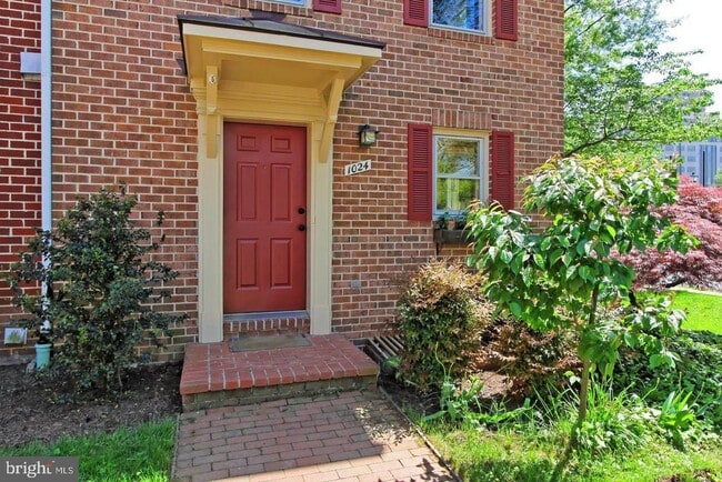 Photo - 1024 N Monroe St