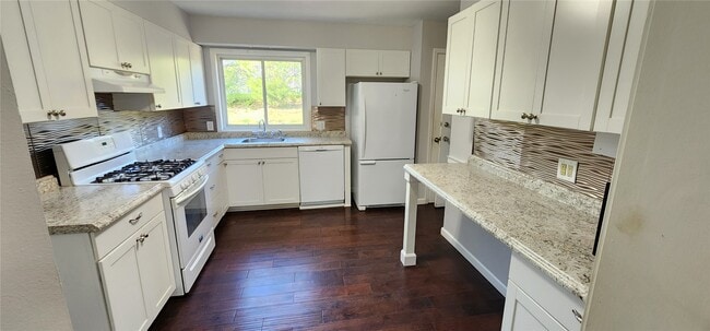 Photo - 1145 Mackinac Dr