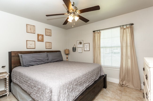 Photo - Ten19 Apartments