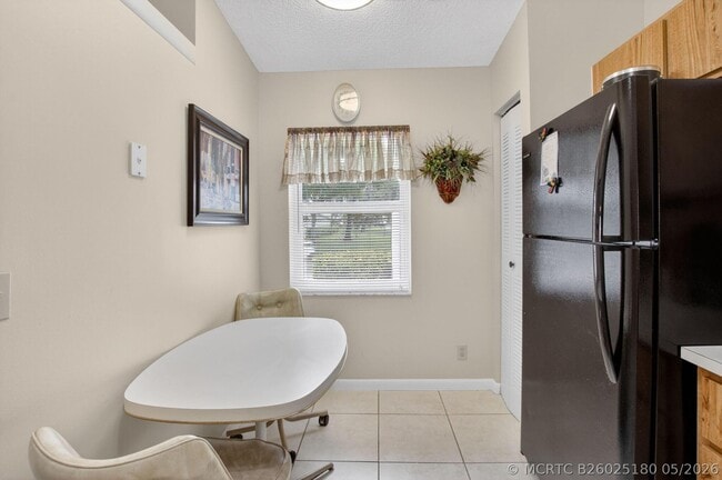 Photo - 8697 Sunbird Pl
