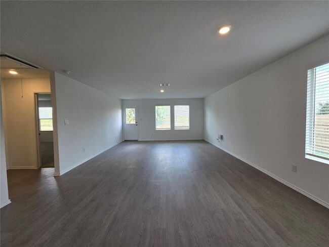 Building Photo - New Build - Be the First to Rent!