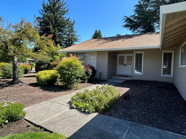 Photo - 6589 Meadowridge Dr