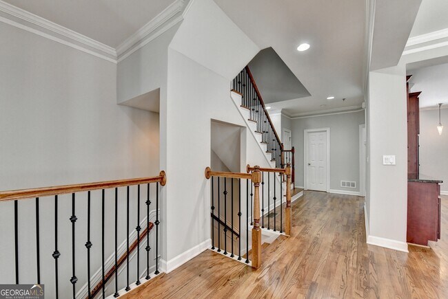 Photo - 486 Vinings Estates Dr SE