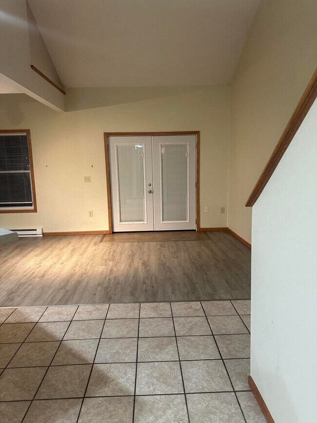 Photo - 903 8th Ave N