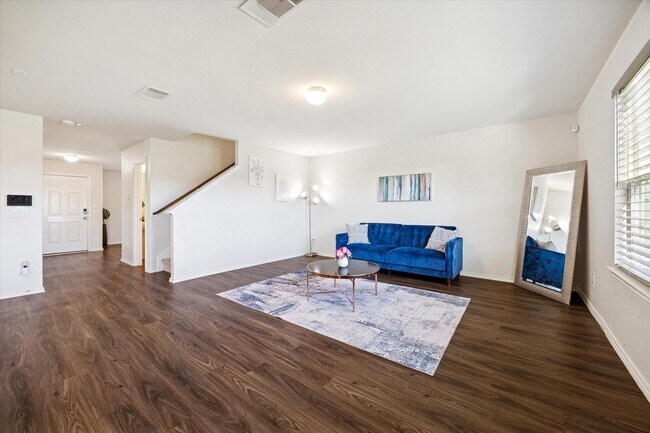 Photo - 1606 Avocet Way