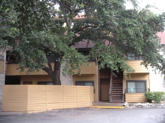 Building Photo - 2714 Nueces St Unit 201 Rental