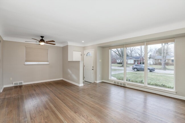 Photo - 22826 Frederick Ave