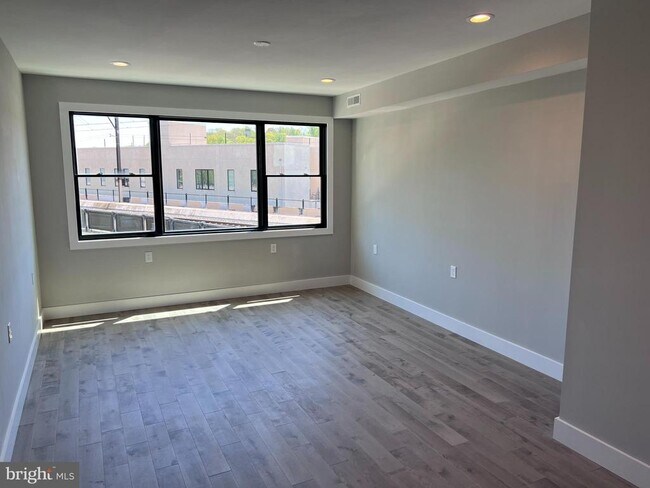 Photo - 114 Cotton St Unit 3F