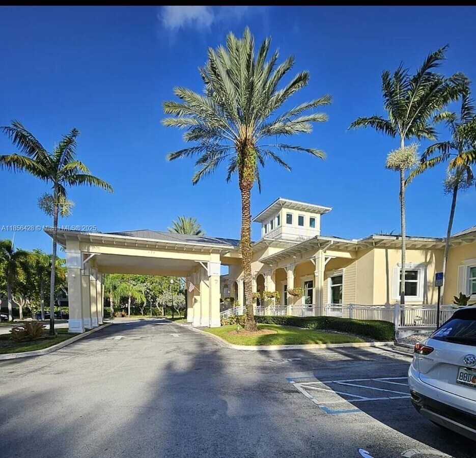 Photo - 2610 NE 3rd Dr Condo Unit 102