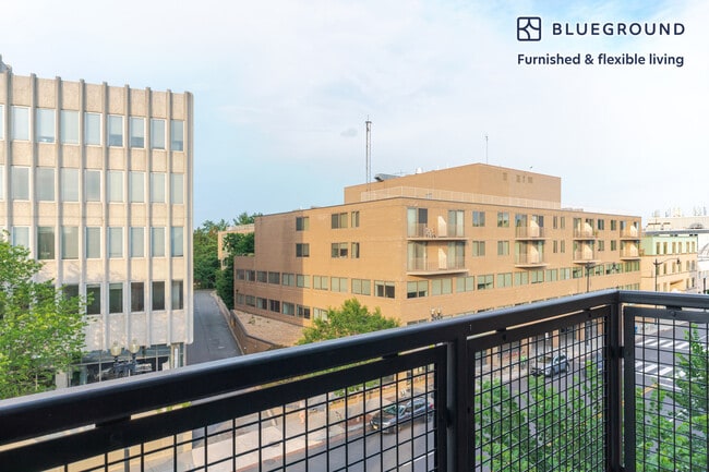 Photo - 2210 Wisconsin Ave NW Unidad FL4-ID1091