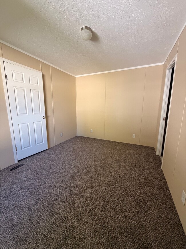 Photo - 128 Hosner Dr