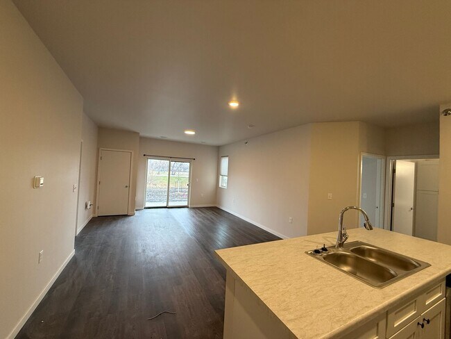 Photo - Northern Point Apartments Unidad 1104-211