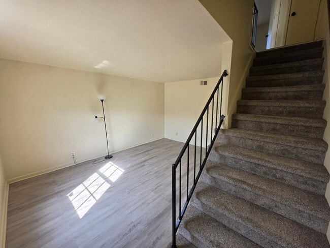 278 Northridge Dr Unit 6