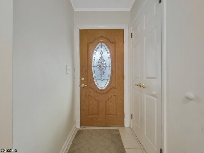 69 Intervale Rd