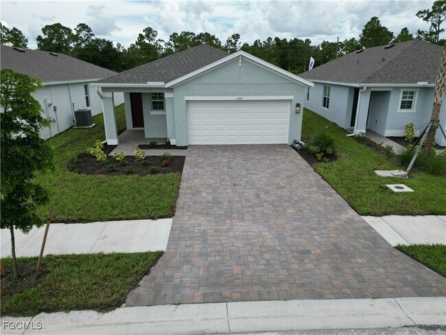 Photo - 1150 Brooklands Dr