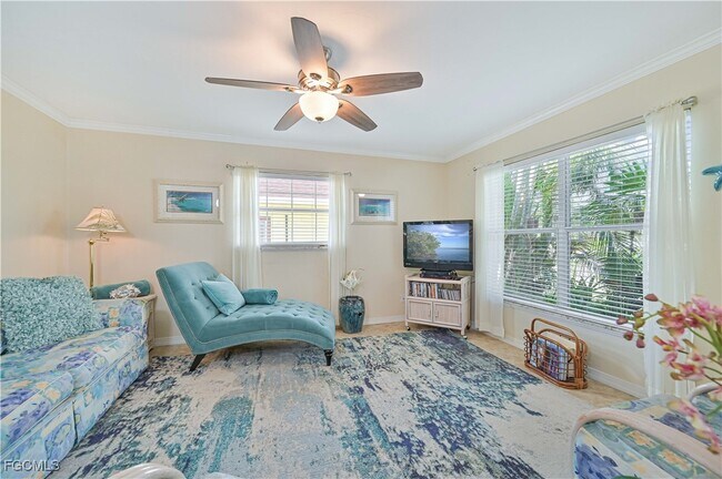 Photo - 572 105th Ave N