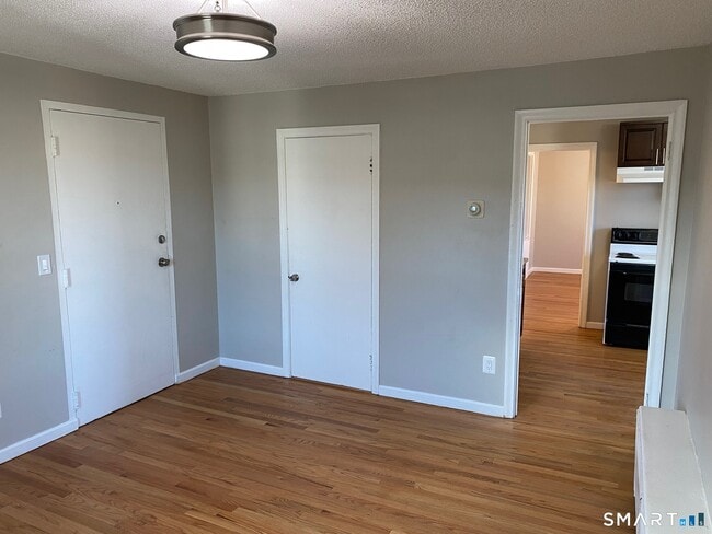 1 Divinity St Unit 3E