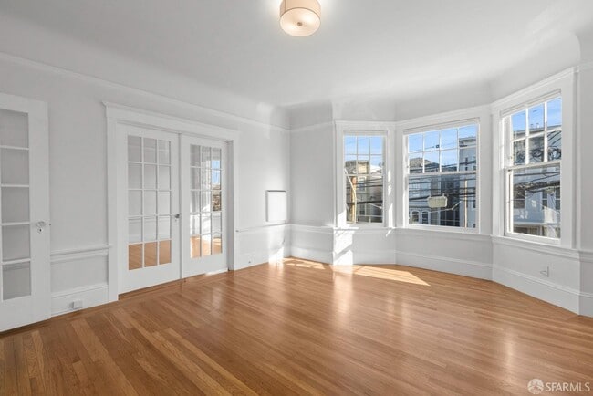 Photo - 1166 S Van Ness Ave