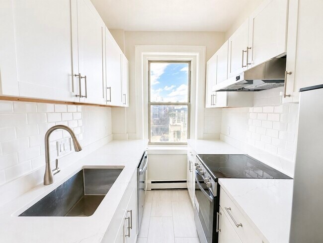 Building Photo - 15 Colborne Rd Unit PH