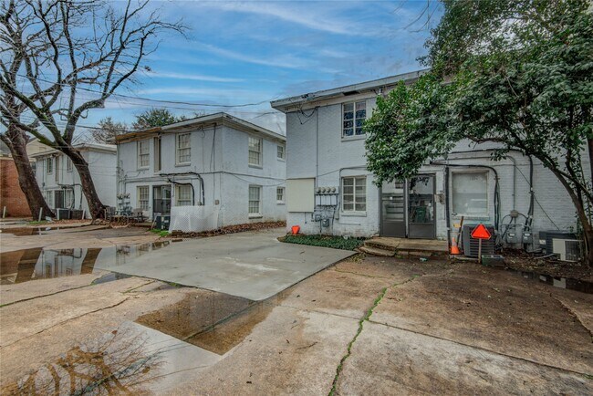 Photo - 1824 W Main St Unidad 1