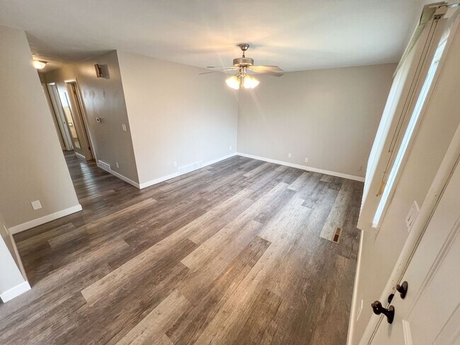 Photo - 147 W Fremont Ave