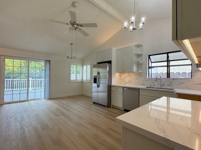 Photo - 900 Severus Dr