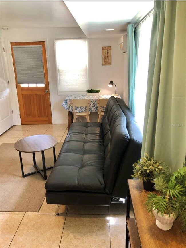 3217 McIntosh Rd Unit B